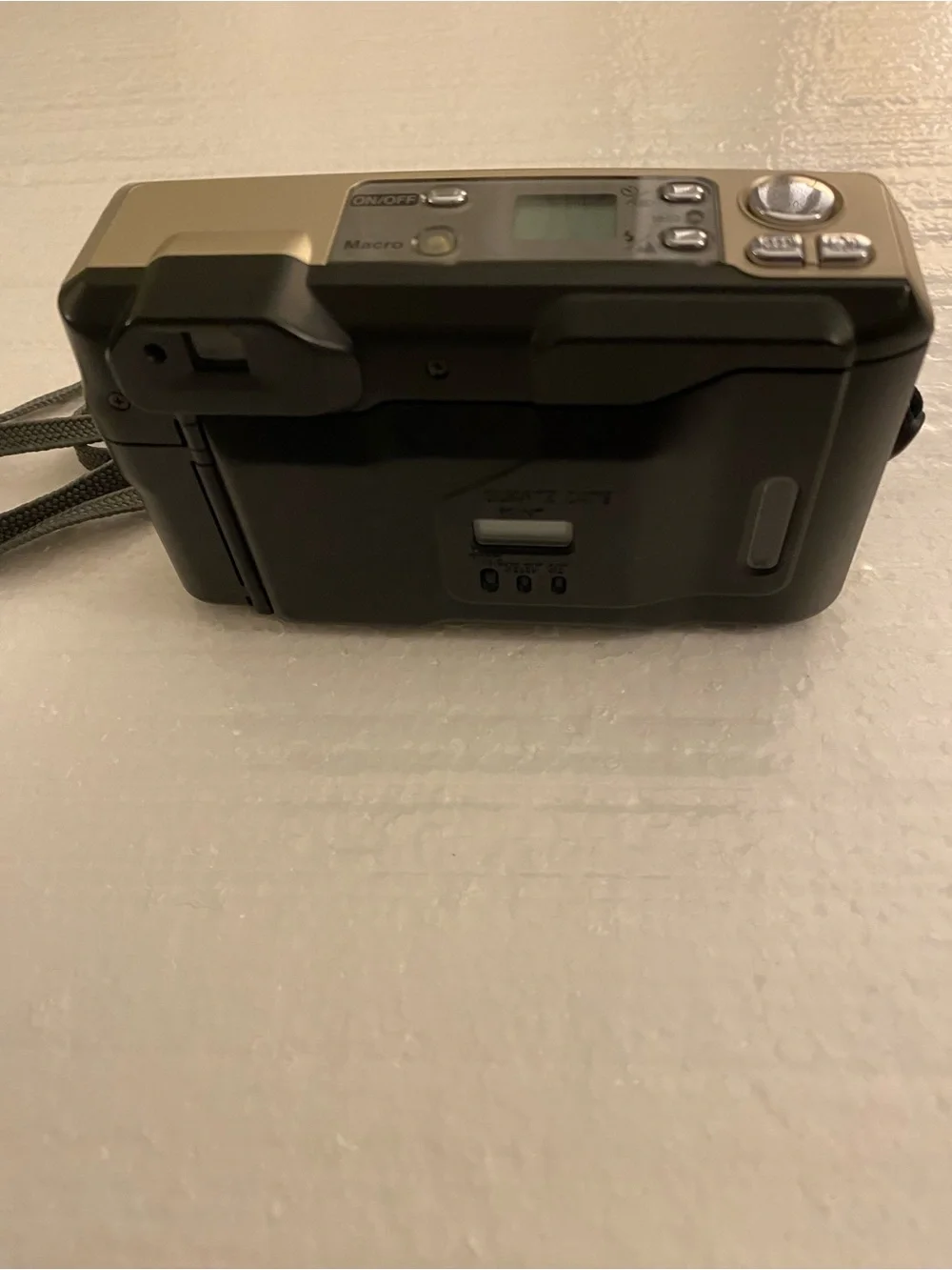 Vintage Nikon One-Touch Zoom90 AF Quartz Date Compact Film Camera - Gold 38-90mm